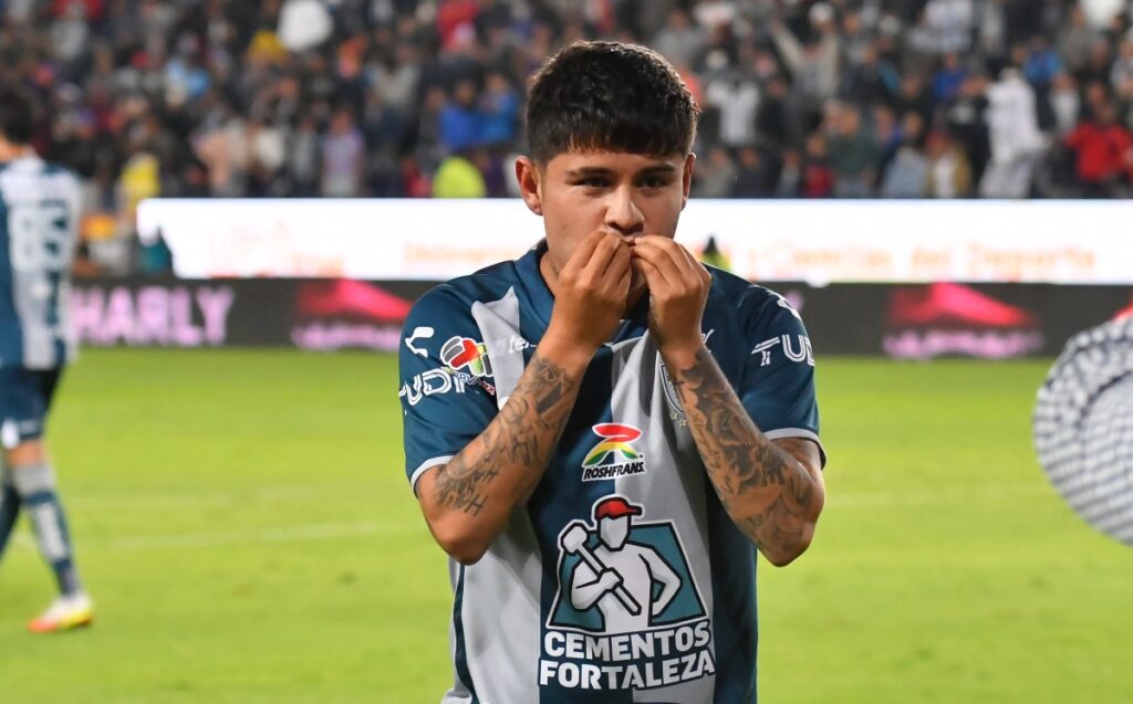 Pachuca anuncia la inesperada salida de ‘Chofis’ López