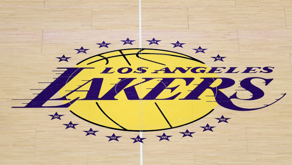 Aprueban vender Los Ángeles Lakers a Mark Walter