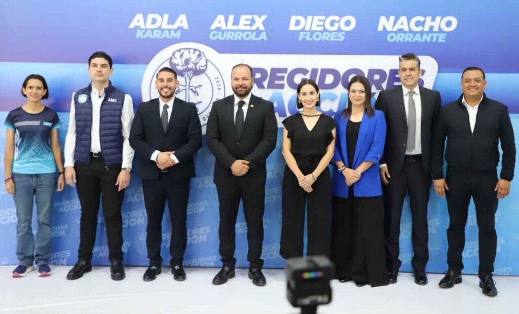 Regidores de Acción, menos escritorio más territorio