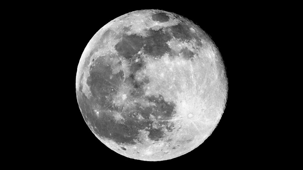 Réplica exacta de la Luna llega a Querétaro de manera gratuita