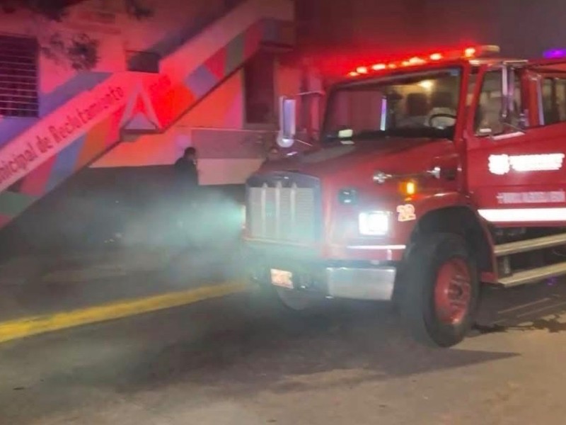 Se incendia el emblemático mercado Juan Escutia, de Tepic