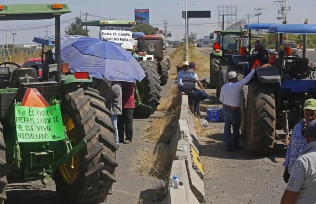 Claudia Sheinbaum acusa intereses políticos en cierres de carreteras por agricultores