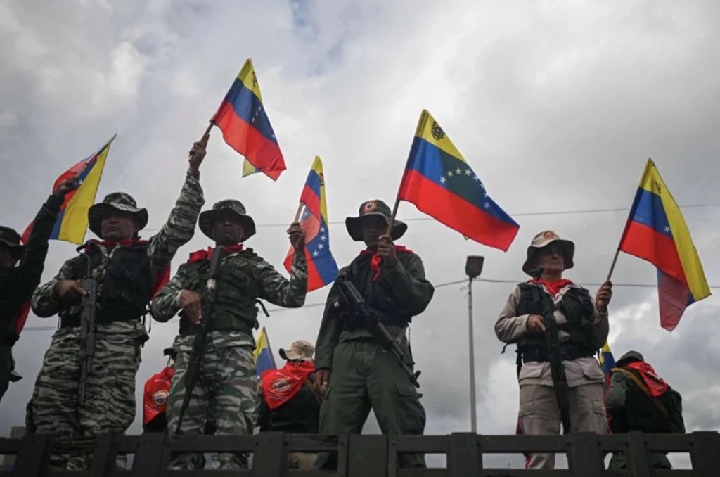 Maduro ordena despliegue militar en Venezuela para “defender la soberanía”