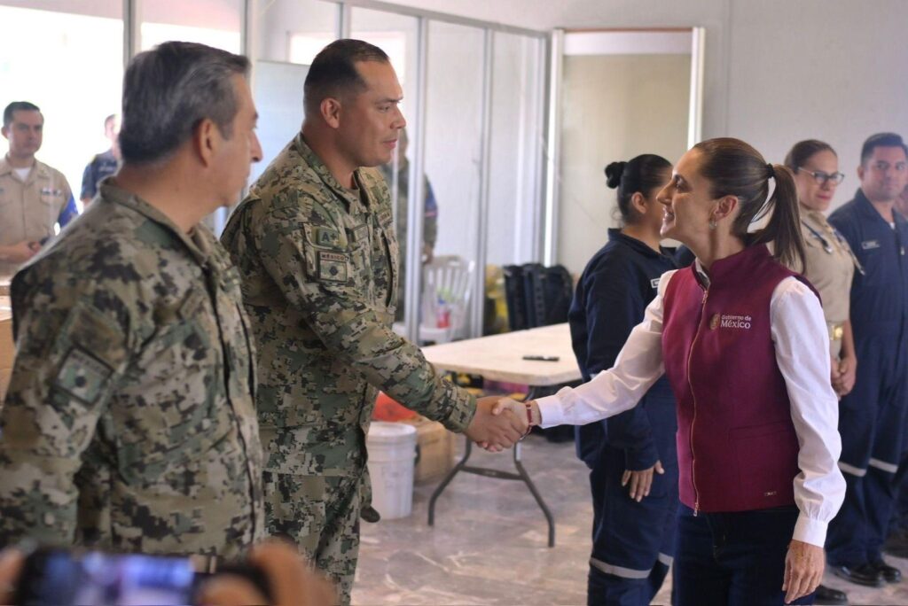 Sheinbaum llega a Veracruz para evaluar daños y entregar ayuda a damnificados
