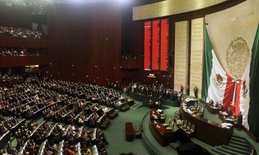 Senado alista reforma para proteger patentes y frenar la piratería en México