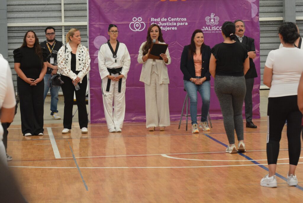 Impulsan empoderamiento femenino con el programa ‘Cinta Violeta’