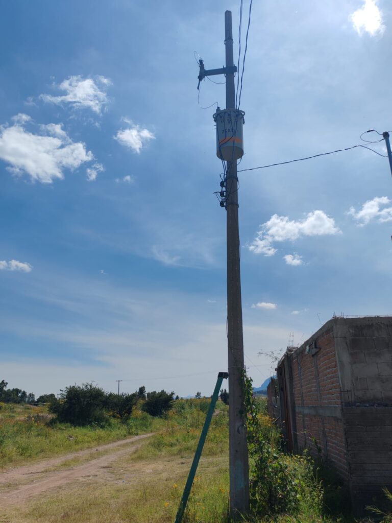 Menor electrocutado al tratar de subir las “cuchillas”