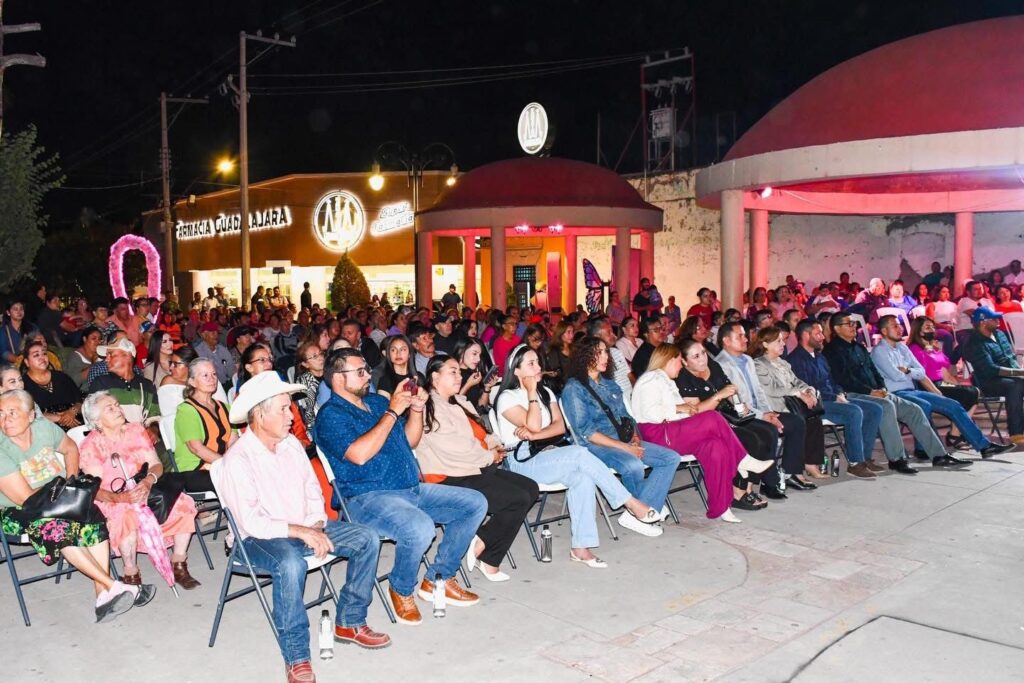 Arranca con éxito el Festival Revueltas 2025 en Santiago Papasquiaro