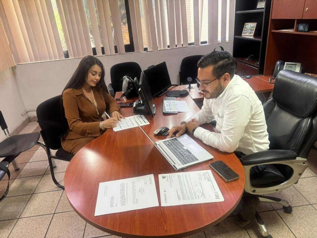 Energía solar a comunidades apartadas de Santiago: se firma convenio entre CFE y Ayuntamiento