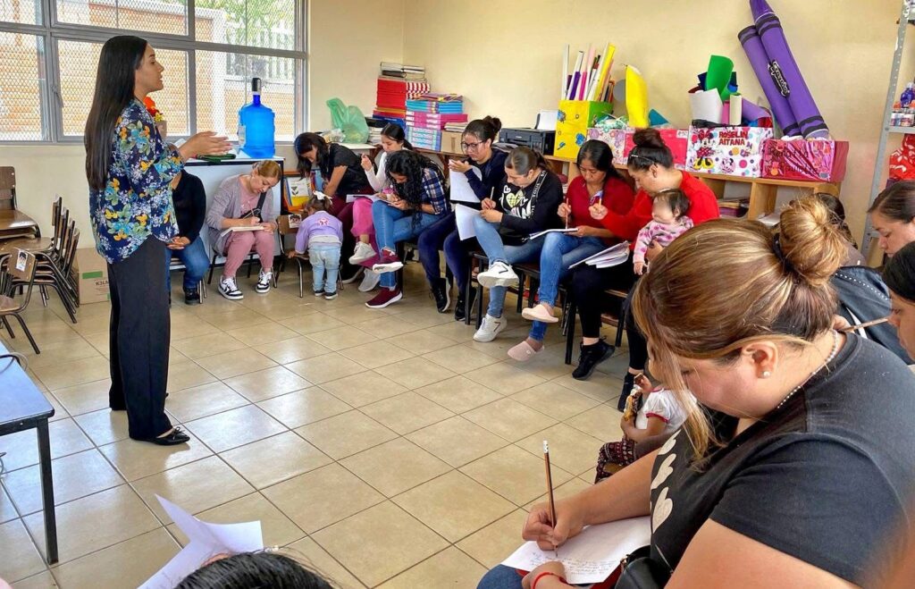 DIF Santiago refuerza la atención a familias con pláticas en jardines de niños