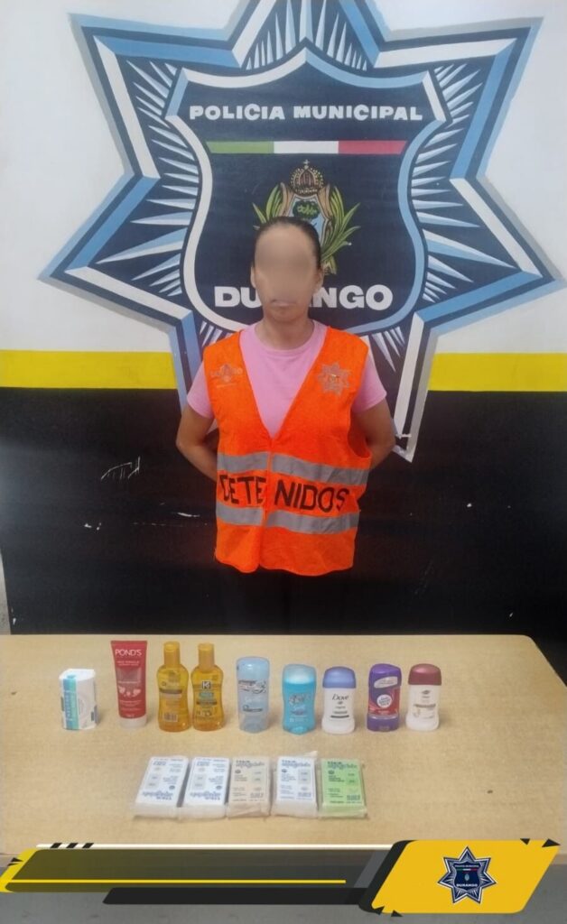 Por robar varios desodorantes la detienen