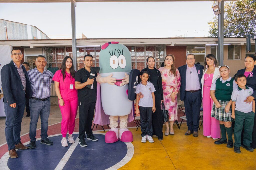 Salvador Calderón impulsa valores y creatividad infantil durante saludo cívico en la Primaria Héroes de la Constitución