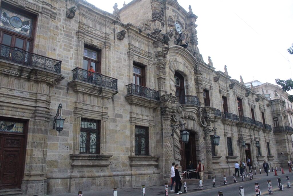 Jalisco alcanza la máxima calificación crediticia nacional otorgada por Fitch Ratings