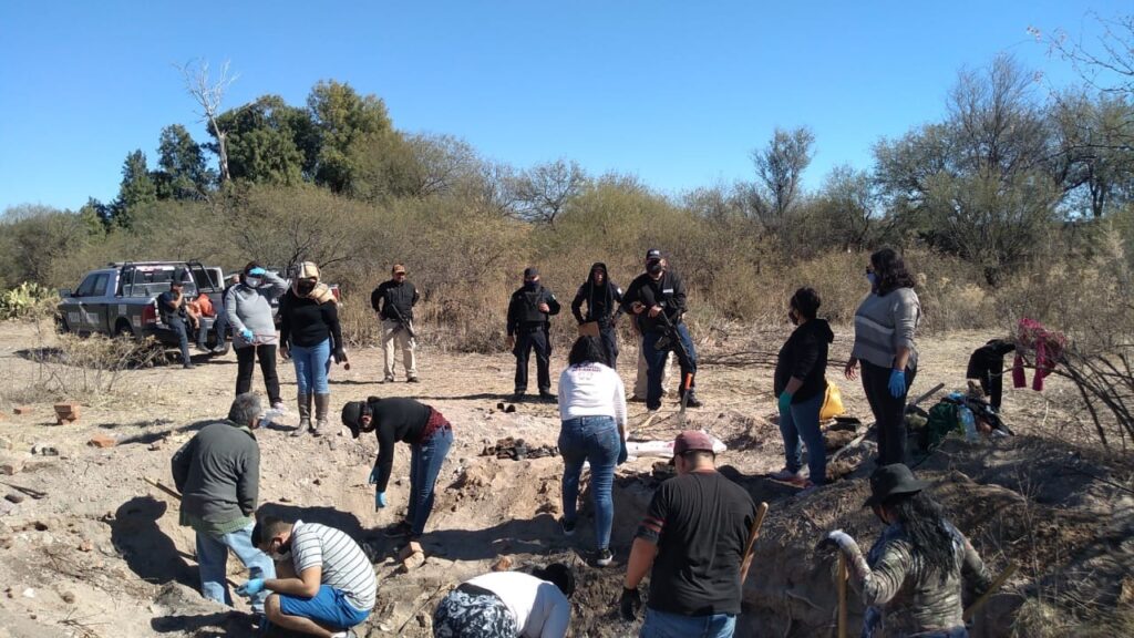 Colectivo Grupo Vida encuentra restos óseos