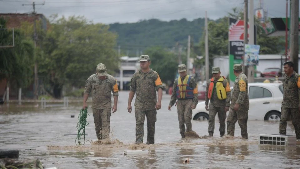 Suman 66 muertos y 75 desaparecidos tras intensas lluvias en cinco estados del país