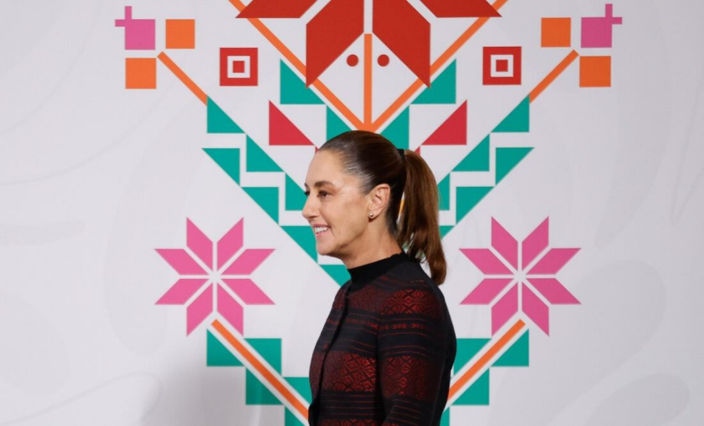 Sheinbaum celebra histórica recaudación tributaria; más de 500 mil mdp adicionales