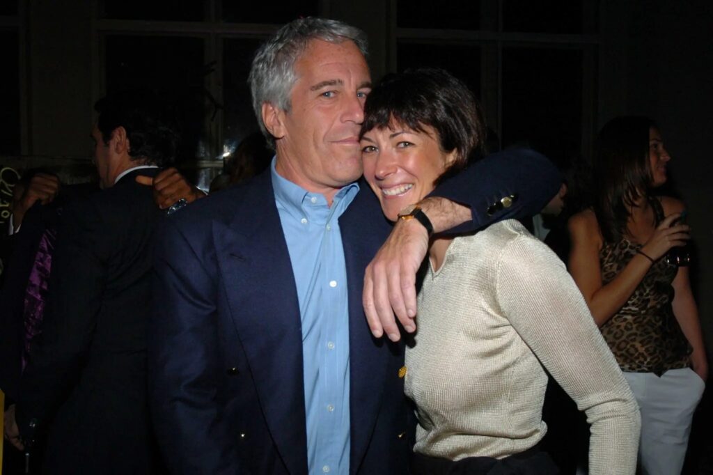 Trump analiza posible indulto a Ghislaine Maxwell, condenada por el caso Epstein