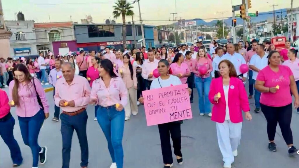 Santiago Papasquiaro se une a la Marcha de la Luz y la Esperanza contra el cáncer de mama