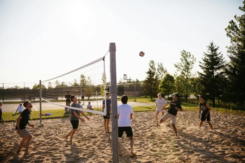 Santiago impulsa Centros de Enseñanza Deportiva de Voleibol para fortalecer el talento local