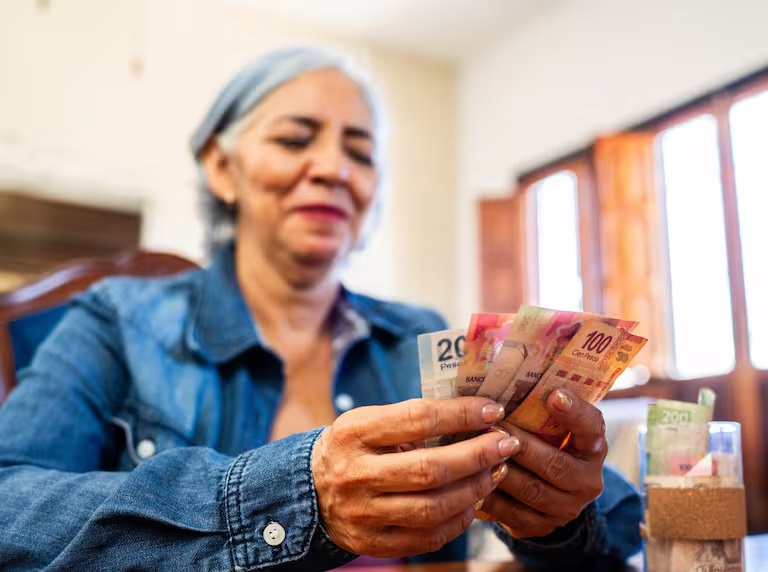 Pensión Bienestar y IMSS: cómo combinar ambos apoyos económicos