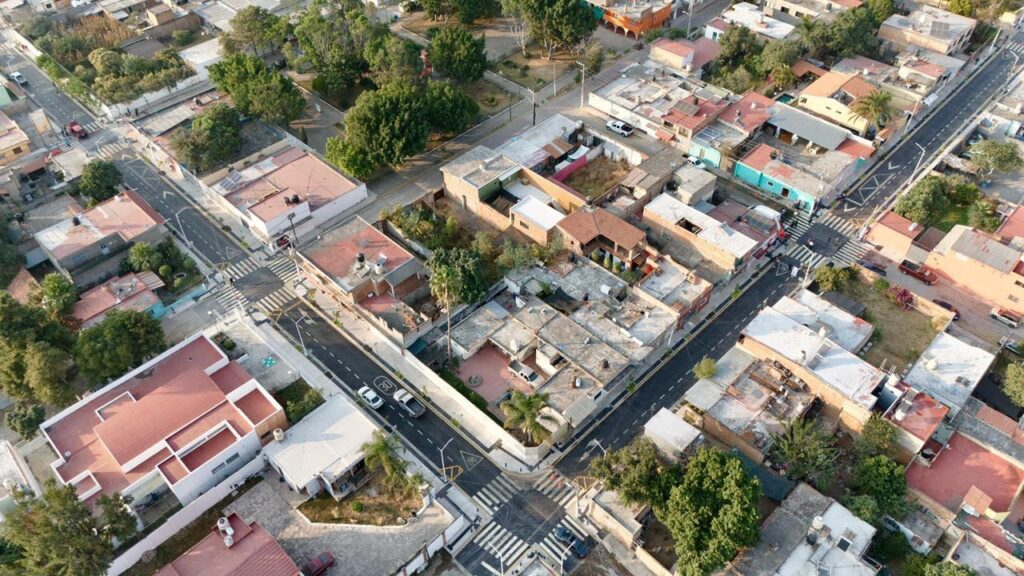Zapopan entrega la renovación de las calles Javier Mina e Ignacio Allende en La Primavera