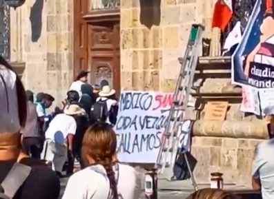 Disturbios y daños al Palacio de Gobierno tras marcha de la Generación Z en Guadalajara