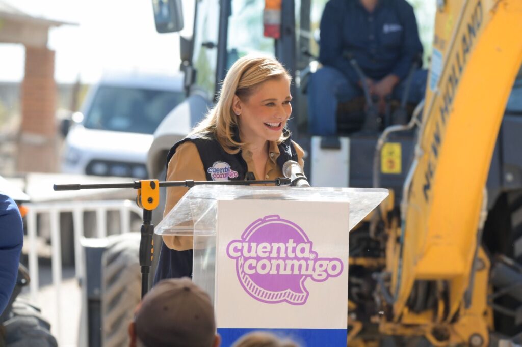 Maru Campos arranca la construcción de red de agua potable en colonia Vista Hermosa