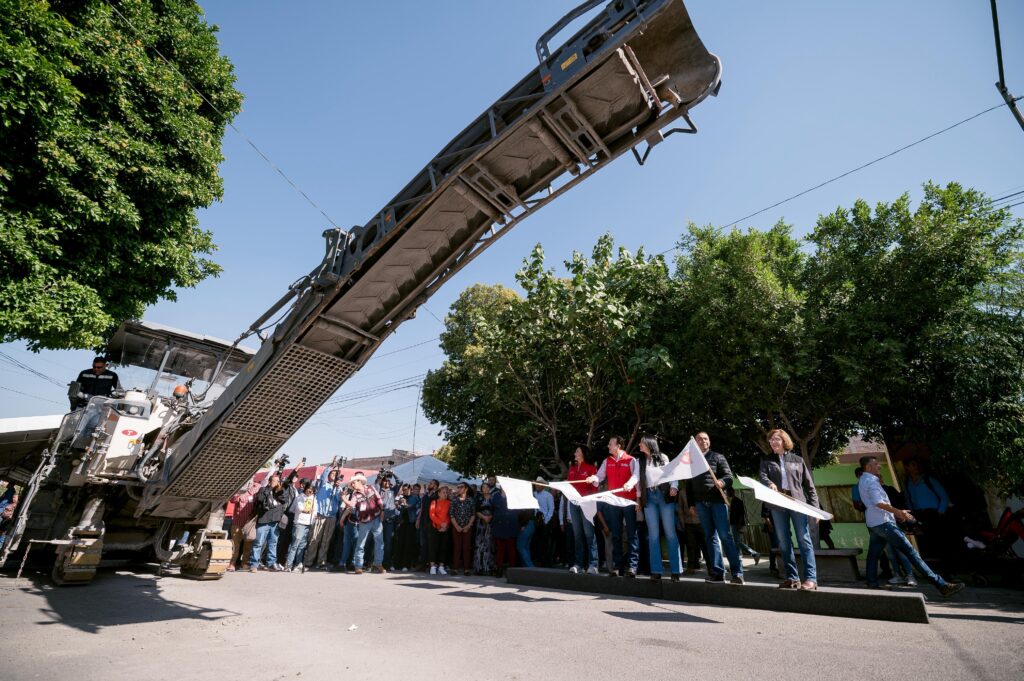 Inicia la rehabilitación de seis calles en Gómez Palacio con inversión de 31.5 mdp; Esteban y Betzabé impulsan la movilidad y conectividad vial