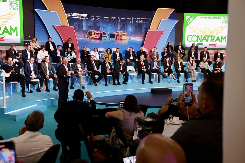 Pablo Lemus Navarro reafirma compromiso con el sector transportista durante la XXX Asamblea de la CONATRAM