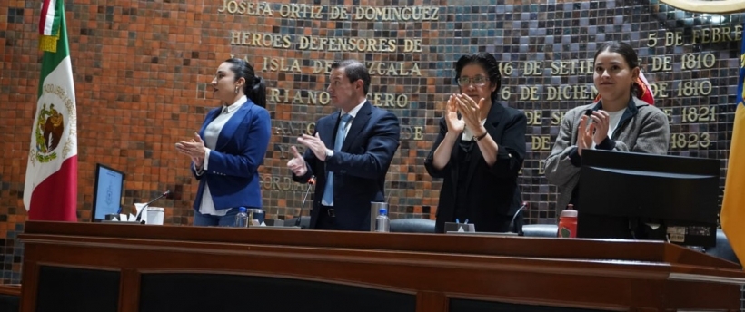 Diputados cuestionan a la contralora Teresa Brito por presuntas irregularidades