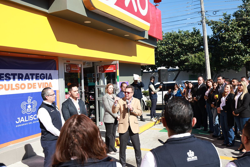 Convierten Gobierno de Jalisco y OXXO más de mil 500 tiendas en espacios de auxilio para mujeres en riesgo