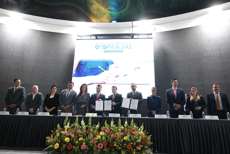 Encabeza Pablo Lemus la firma de compromisos para fortalecer las instituciones con la Política Estatal Anticorrupción de Jalisco (PEAJAL)