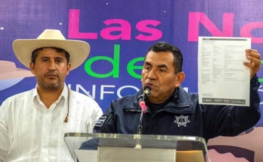 Extienden búsqueda nacional de jefe de escoltas implicado en caso Carlos Manzo