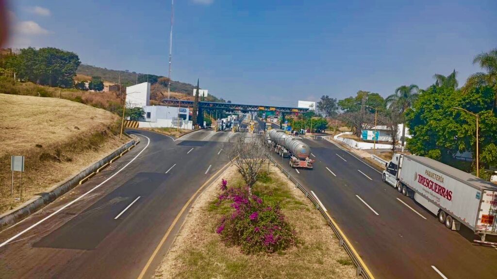 Finalmente, sí hubo bloqueos carreteros en Jalisco