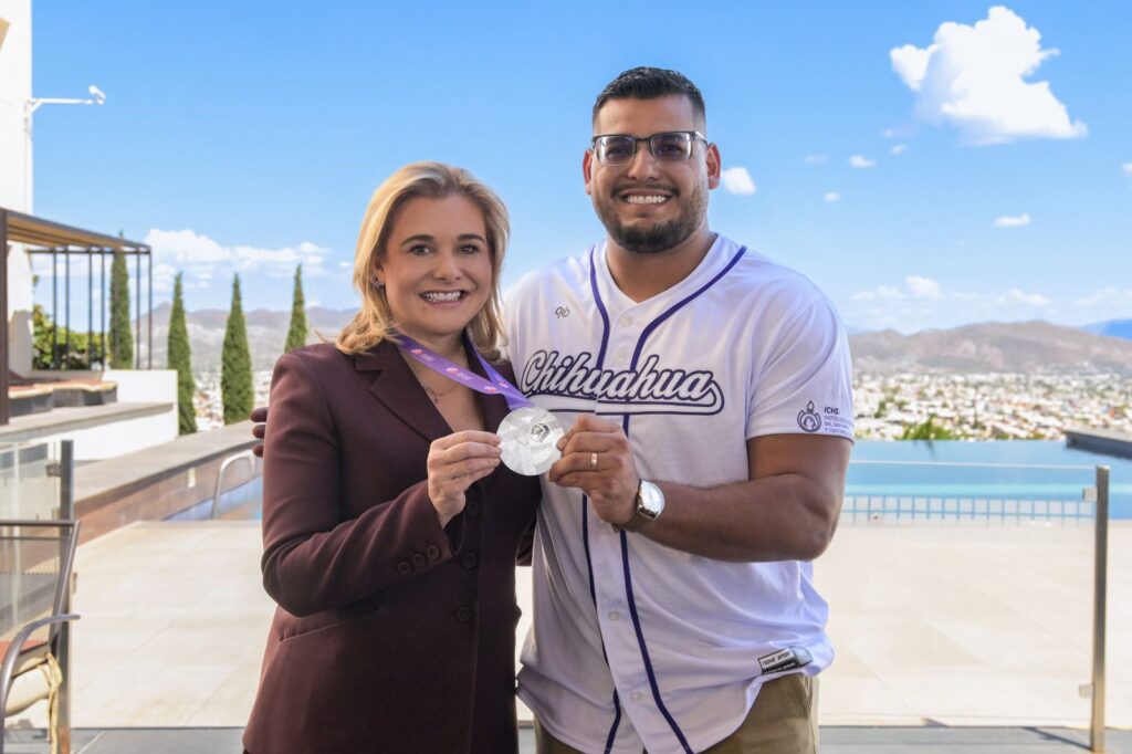 Maru Campos destaca talento y perseverancia de deportistas chihuahuenses