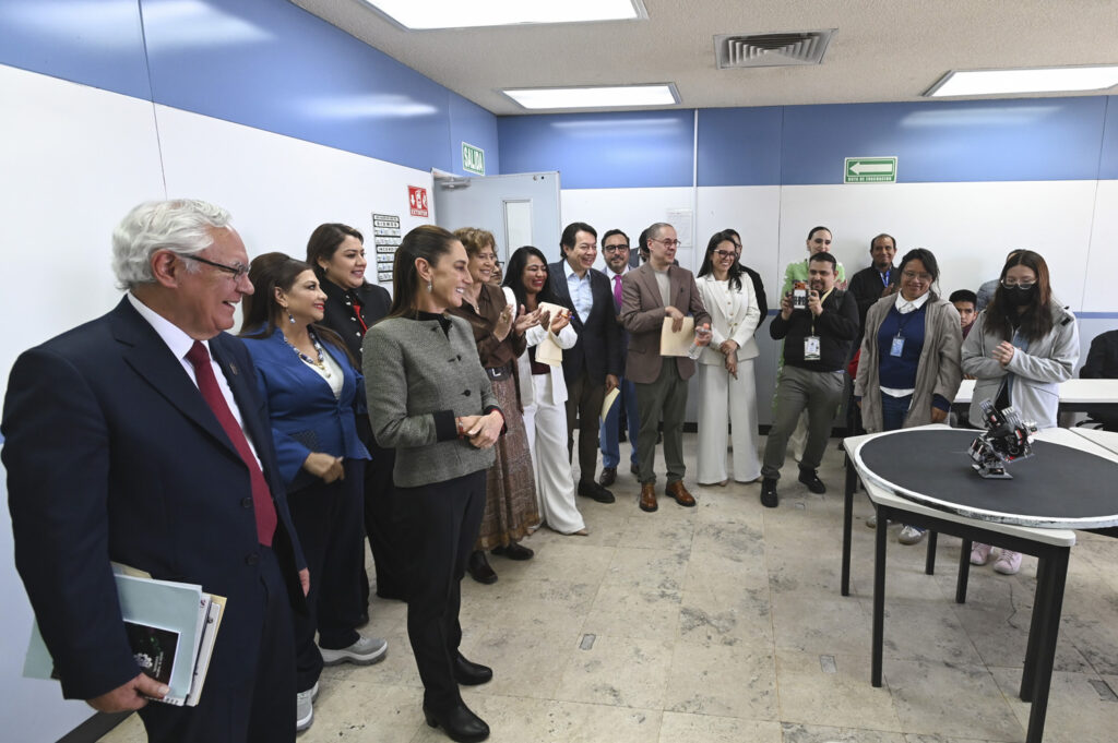 Sheinbaum inaugura la primera Escuela Pública de Inteligencia Artificial en México