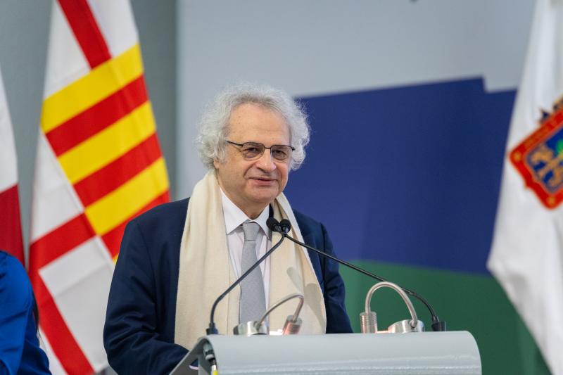Amin Maalouf comparte su mirada sobre la creación literaria y los conflictos actuales