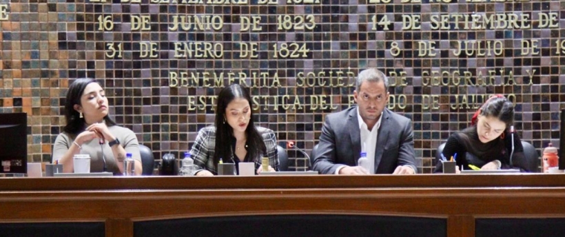 Secretaría de Administración rinde cuentas en el Congreso