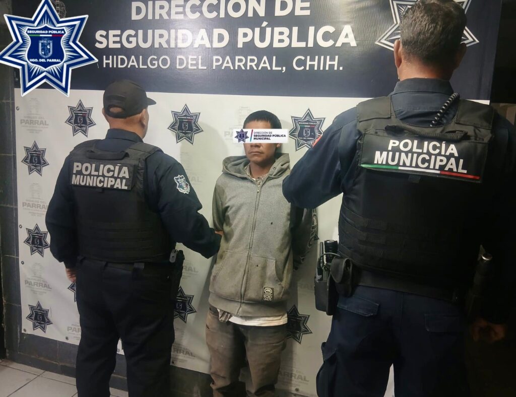 Detienen GERI y AEI a sujeto con motocicleta robada en Parral