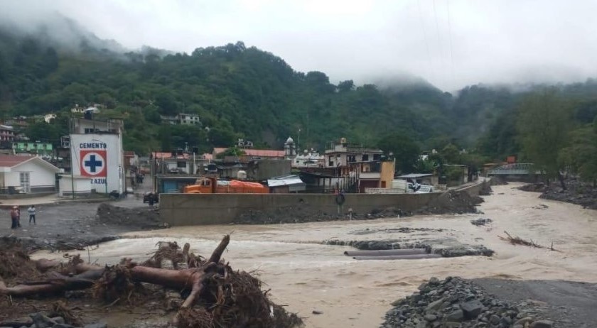 Lluvias dejan incomunicado a municipio en Veracruz