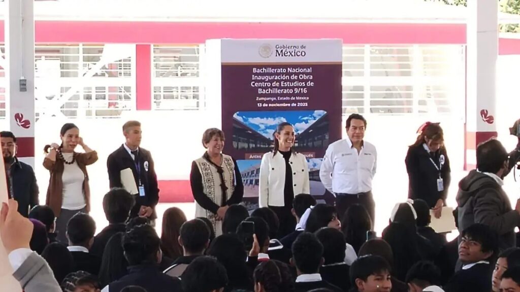 Sheinbaum inaugura reconversión de secundaria a bachillerato en Zumpango, Edomex