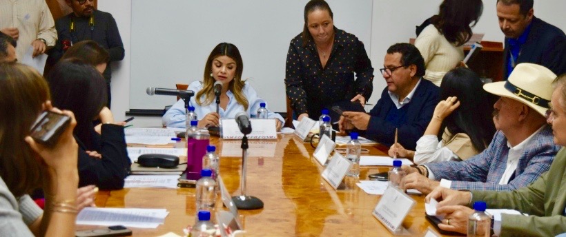Aprueban Leyes de Ingresos Municipales para el ejercicio 2025–2026
