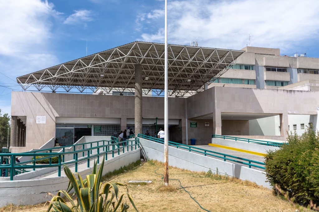 Estudiantes de secundaria ingresan al IMSS intoxicados