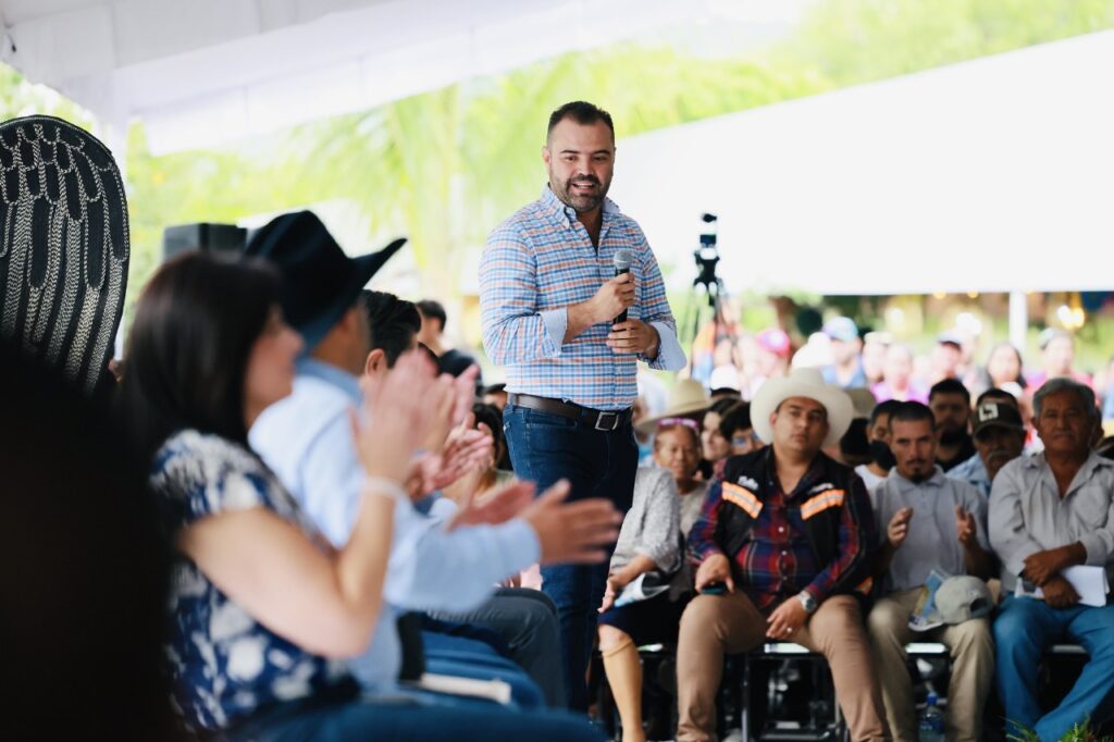 Tlajomulco anuncia apoyo económico a productores de maíz y refuerza prevención contra el gusano barrenador
