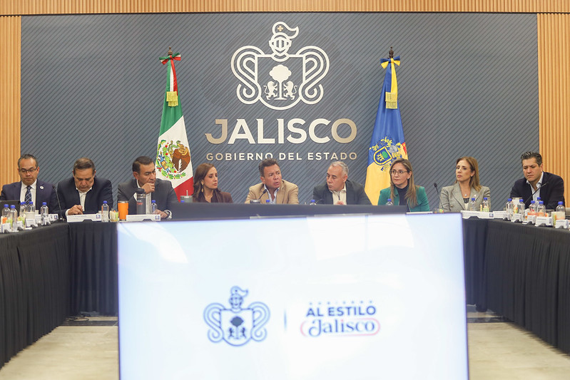 Encabeza Lemus mesa de trabajo con colectivos de búsqueda y propone uso de IA para localizar personas desaparecidas