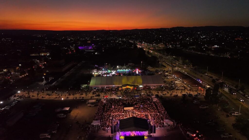 Más de 30 mil personas vivieron y aportaron en la Kermesse de la Familia 2025 en Estación Central