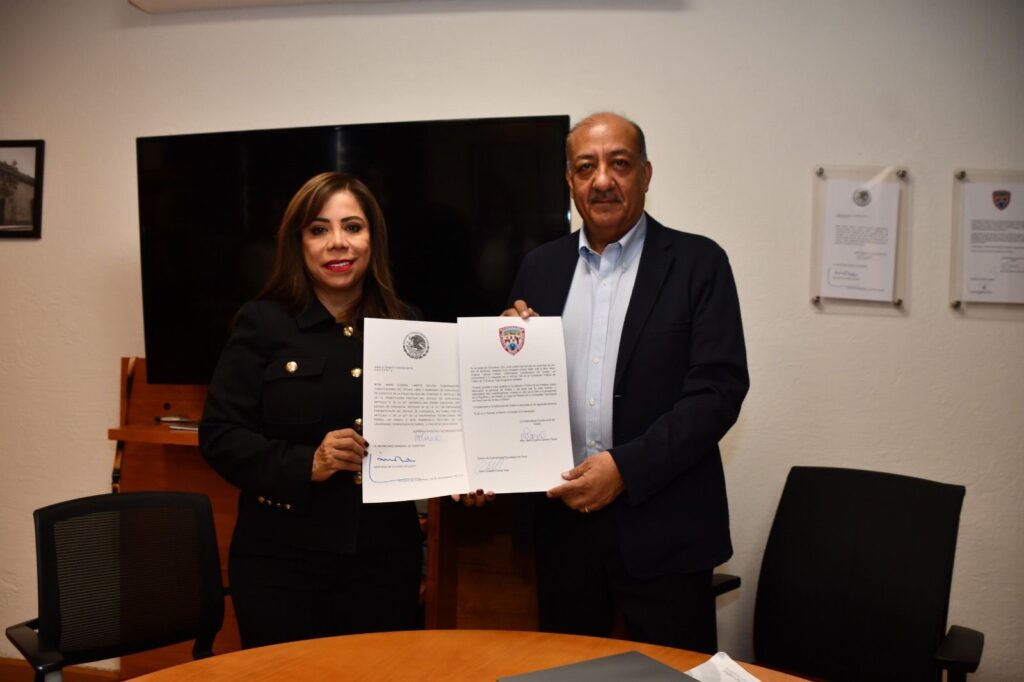 Designa Gobernadora a Anna Elizabeth Chávez como rectora de la UT de Parral