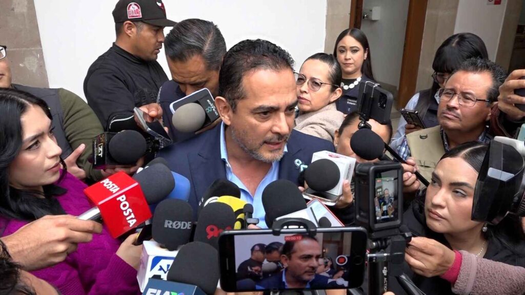 Uno de cada ocho hombres padece cáncer de próstata; el alcalde Toño Ochoa refuerza el llamado para prevenir