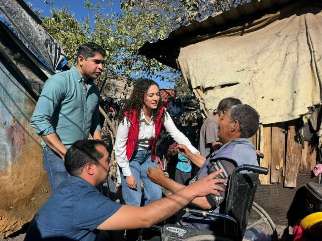 Regidores PRI apoyan con campaña Cerca de Ti en Durango
