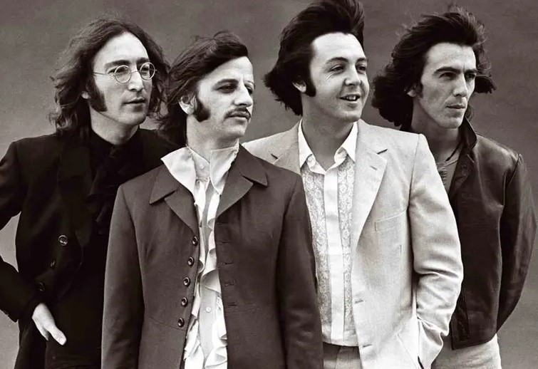 ¡The Beatles llega al cine con biopics autorizados!